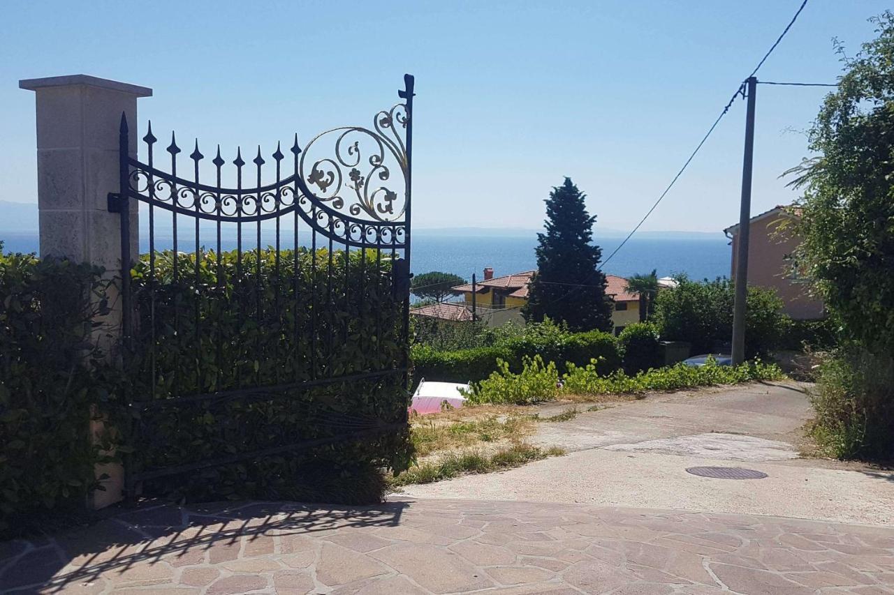 Family Friendly Apartments With A Swimming Pool Lovran, Opatija - 14178 Exterior foto